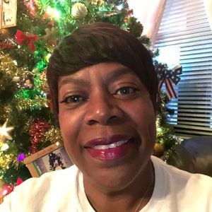 Meet your Posher, Pamela